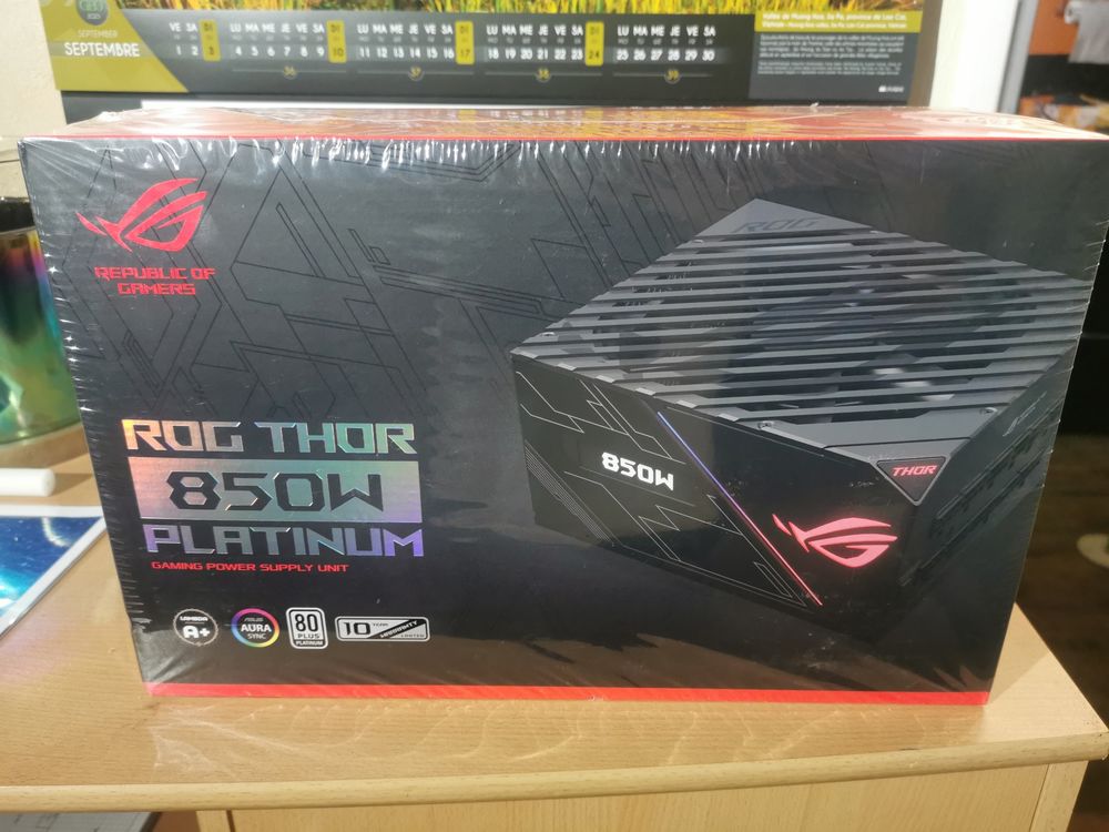alimentation 850 W Platinum Rog Thor 300 Fr�jus (83)