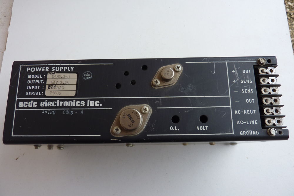 Alimentation stabilis�e 24 V / 3.3 A 20 Cusy (74)