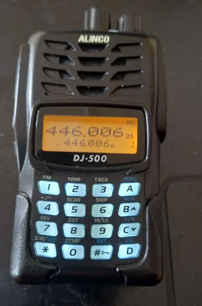 VHF UHF ALINCO DJ 500 ANALOGIQUE�� 75 Nancy (54)