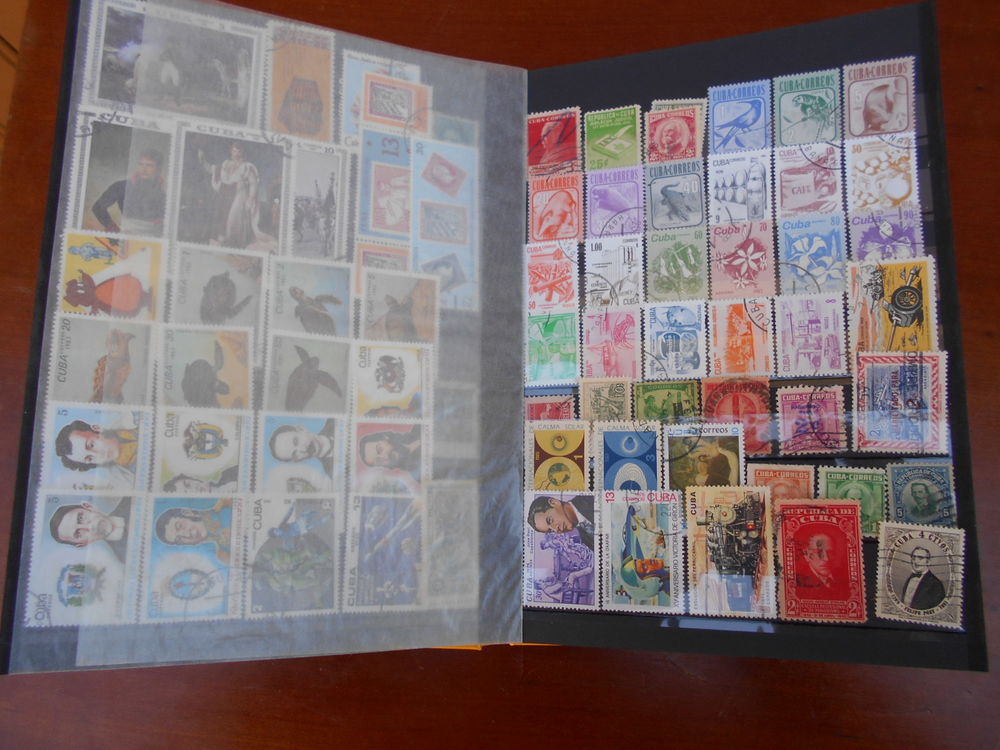 ALPHA - ALBUM  de 785 TIMBRES du Monde 45 Dammarie-les-Lys (77)