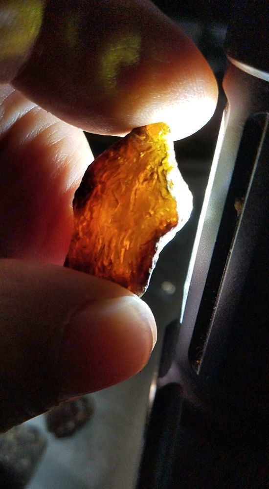 lot d'ambre noir Dominique.49, 65 gr 65 Antony (92)