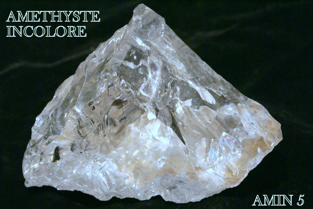 AMETHYSTE INCOLORE -MINERAUX DE COLLECTION 20 Saint-M�dard (16)