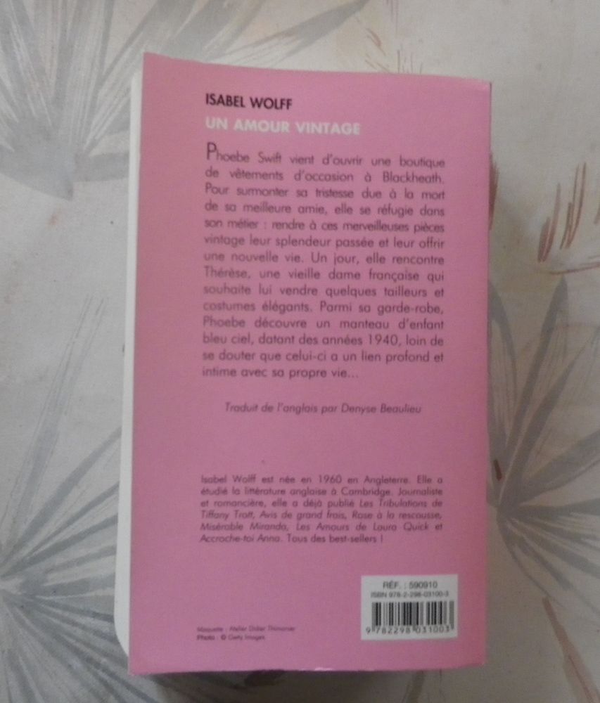 UN AMOUR VINTAGE de Isabel WOLFF Ed. Piment 3 Bubry (56)