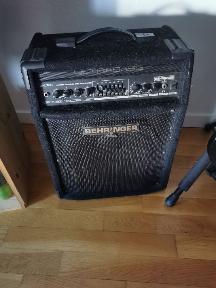 Ampli Basse - BXL1800 120 Lyon 8 (69)