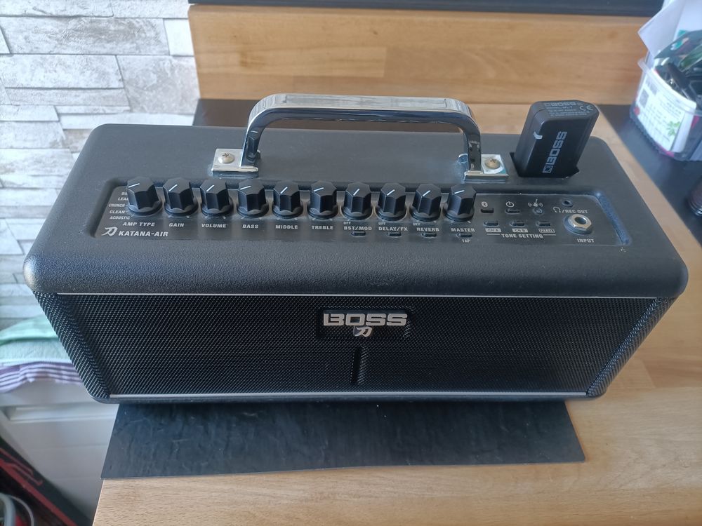 Ampli guitare boss katana air
2019 300 Ermont (95)