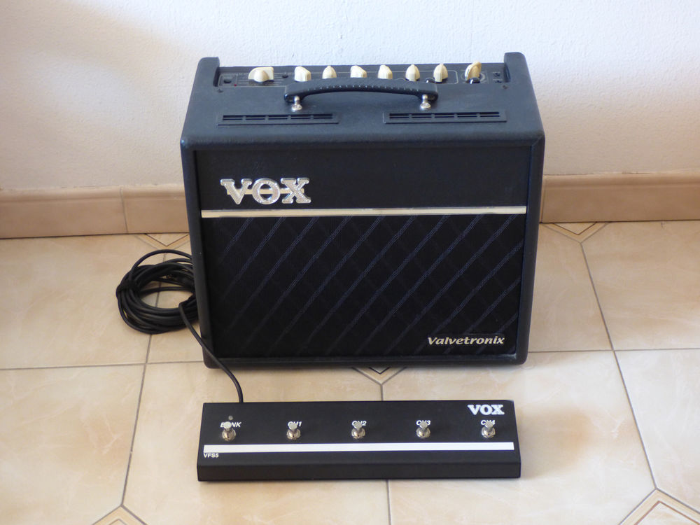 Ampli guitare �lectrique VOX Valvetronic VT20 30W 100 Solli�s-Pont (83)