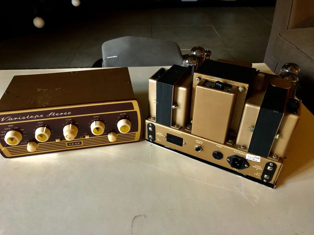  AMPLI LAMPES LEAK st�r�o 60 0 Saint-Germain-en-Laye (78)