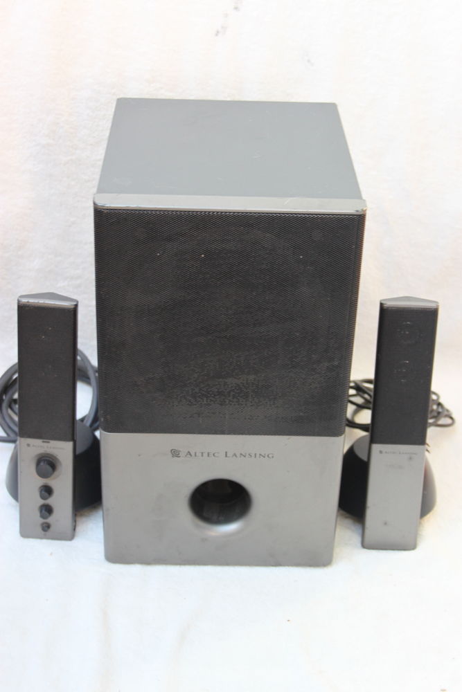 Ampli St�r�o 18 Montigny-Lencoup (77)