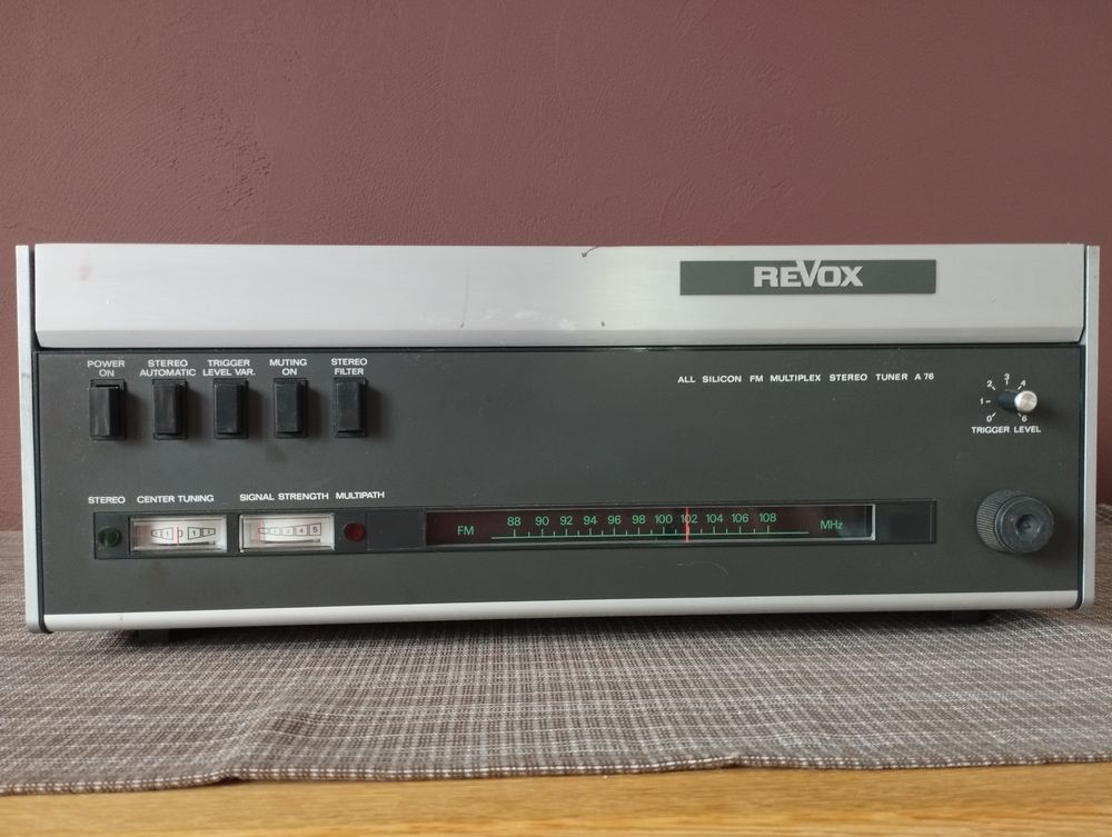 Ampli tuner REVOX A76 169 Vinzier (74)