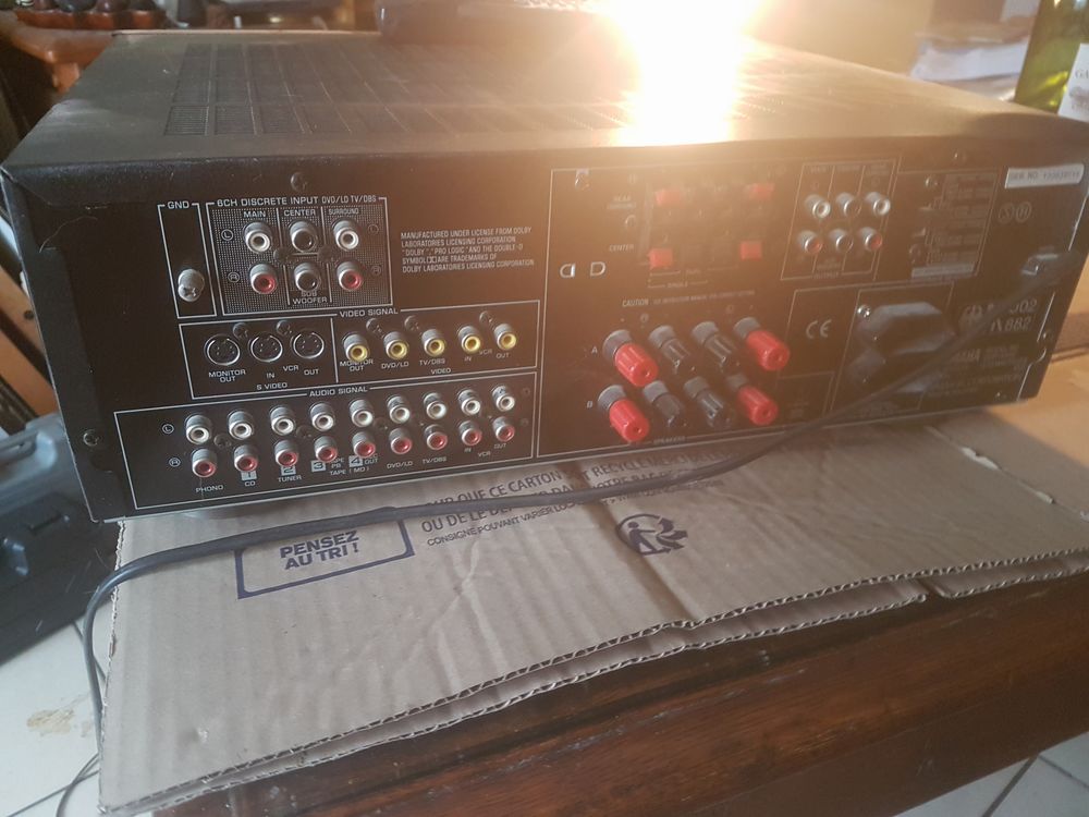 Ampli Yamaha DSP A592+ t�l�commande 100 Chaumont-en-Vexin (60)