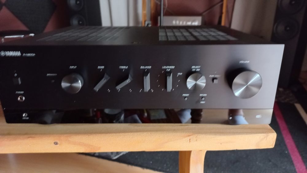 Amplificateur aymaha connecter 850 Lisieux (14)