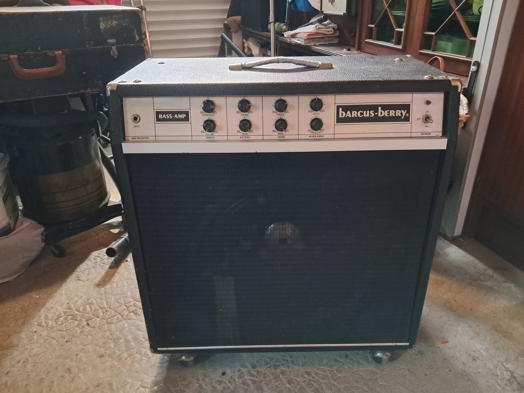 Amplificateur Basse Barcus-Berry Noir 100 Perpignan (66)