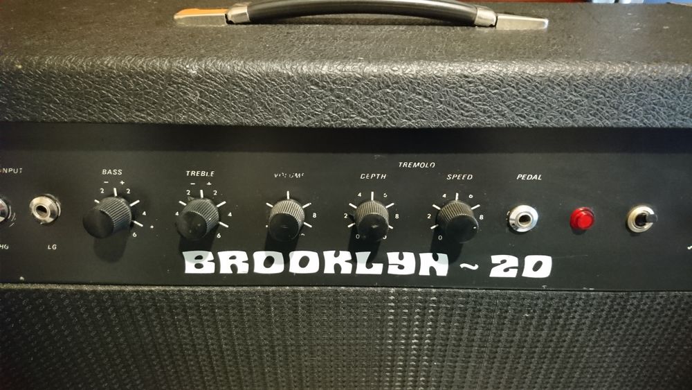 Amplificateur de guitare enti�rement � lampes 250 M�r�ville (91)