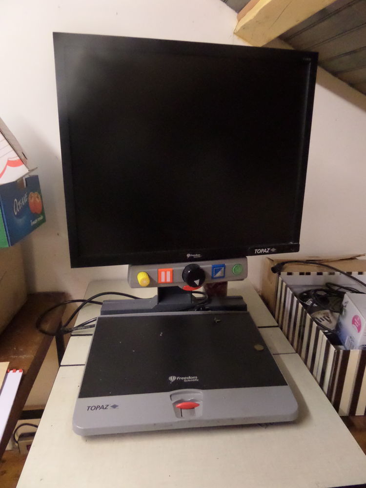 Amplificateur de lecture (malvoyant et travaux/recherches) 1000 Mont�limar (26)