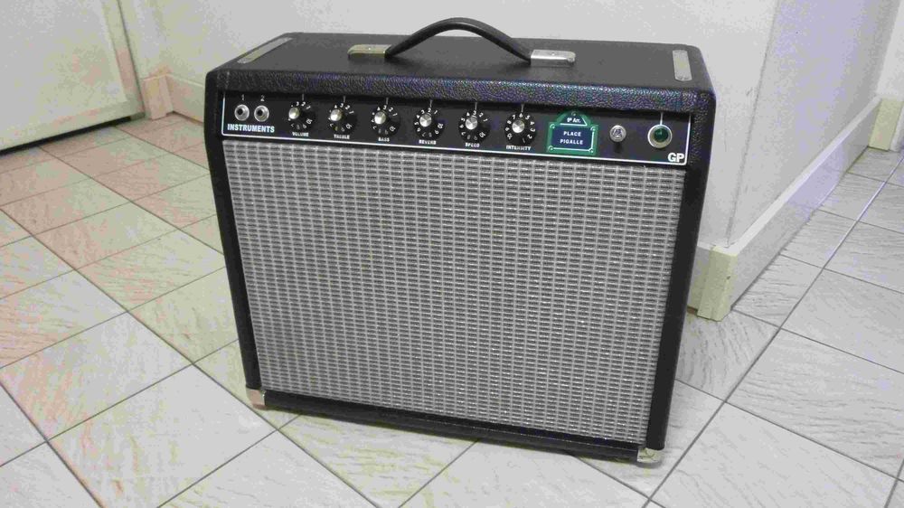 Amplificateur GP 11 Watts lampes 1000 Vincennes (94)