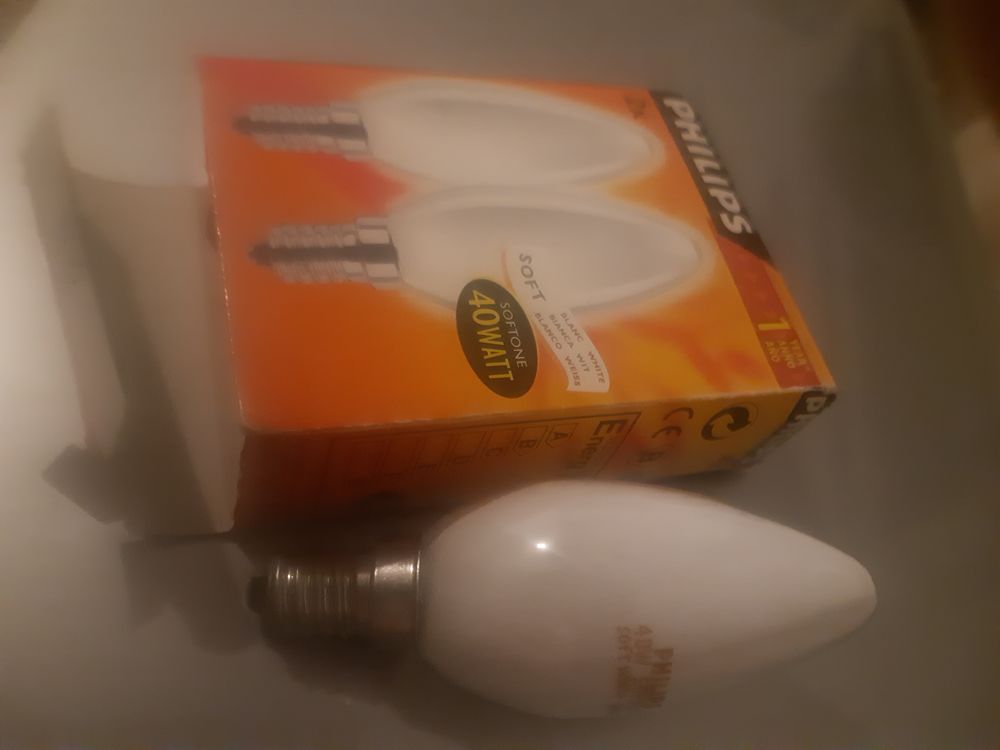 1 ampoule soft 40w Philips neuve 1 Montb�liard (25)