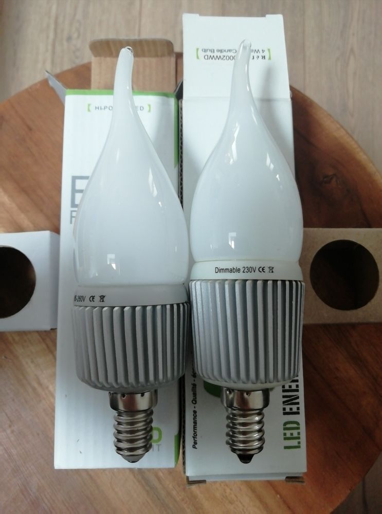 LED ampoules flamme 4W Lot De 19 E14 14 Le Plessis-Bouchard (95)