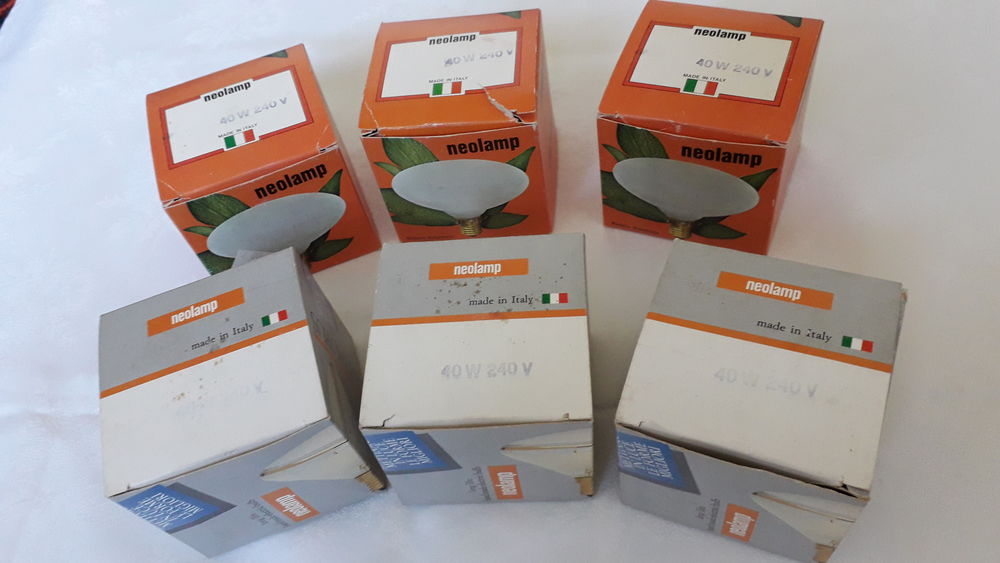 Ampoules 40W forme champignon
35 Salon-de-Provence (13)