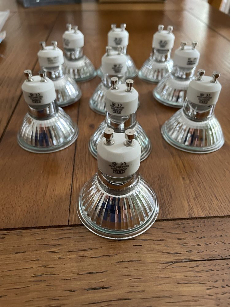 lot de ampoules halog�ne GU10 10 Fosseuse (60)