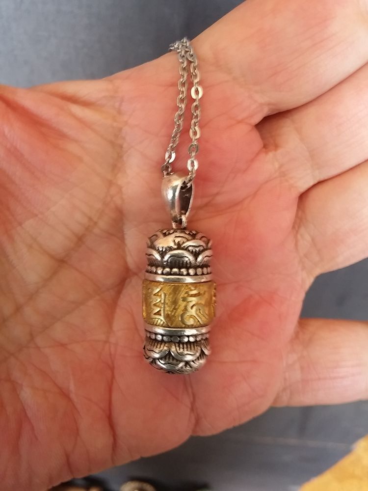 Amulette bouddhiste 0 B�gles (33)