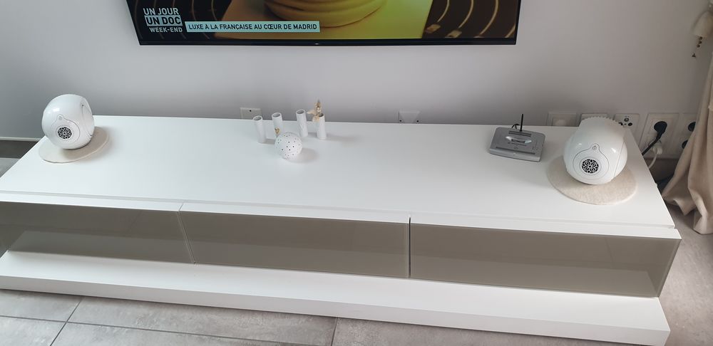 Anceintes Devialet. 2000 Annecy (74)