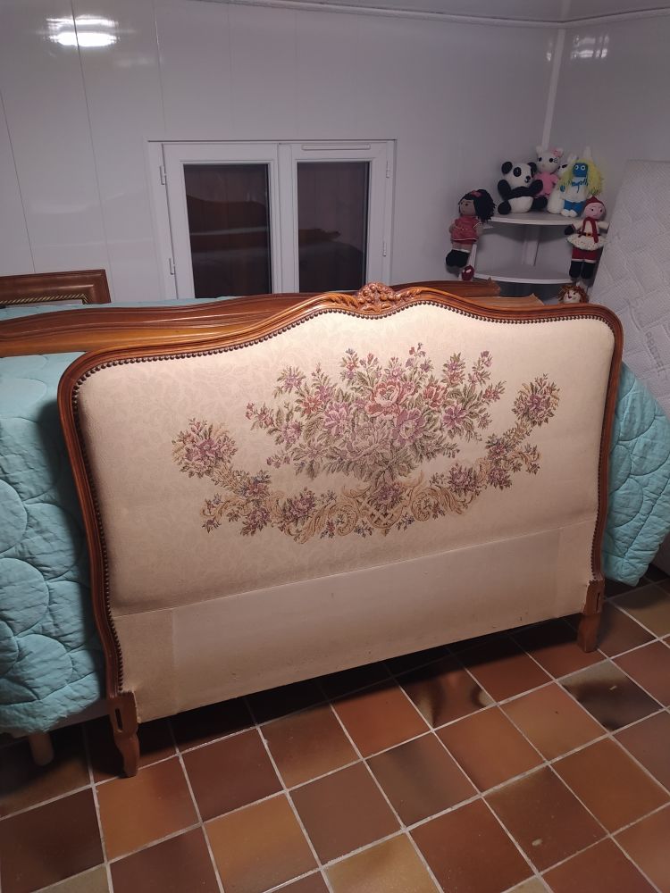 ANCIEN LIT 1940 70 Tourette-du-Ch�teau (06)