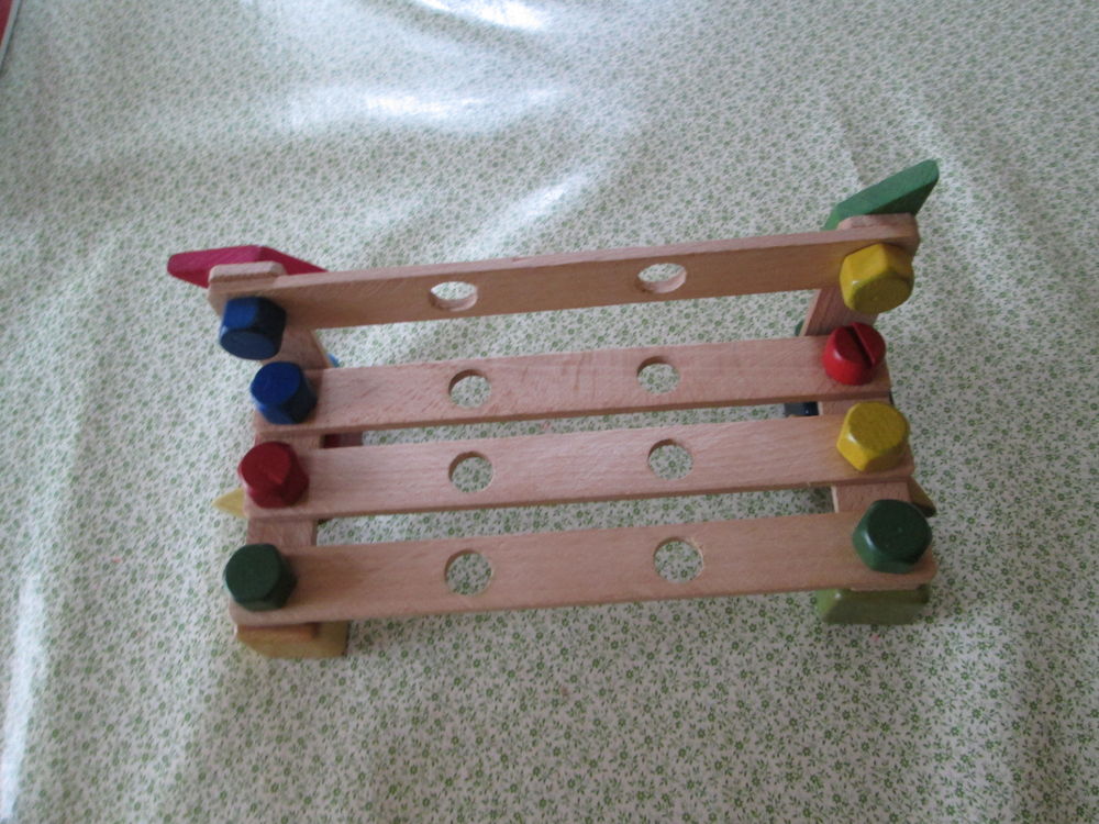 Jeu ancien (ann�es 1960) en bois du Jura ? Jura Castor? 20 Bourgoin-Jallieu (38)