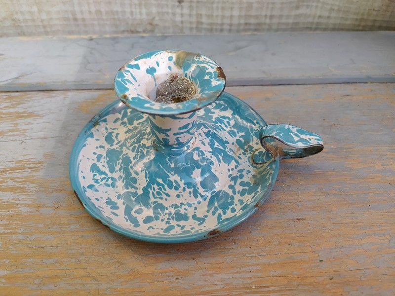 Ancien Bougeoir � Main T�le �maill�e Marbr�e 22 Loches (37)