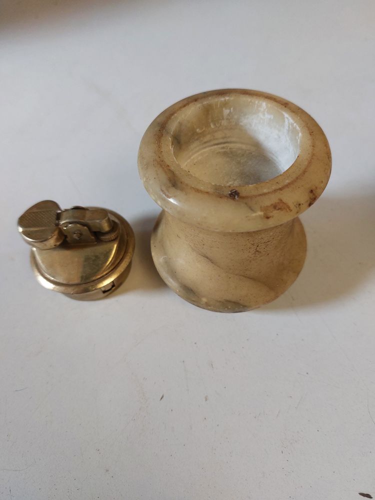 ancien briquet
8 Beauquesne (80)