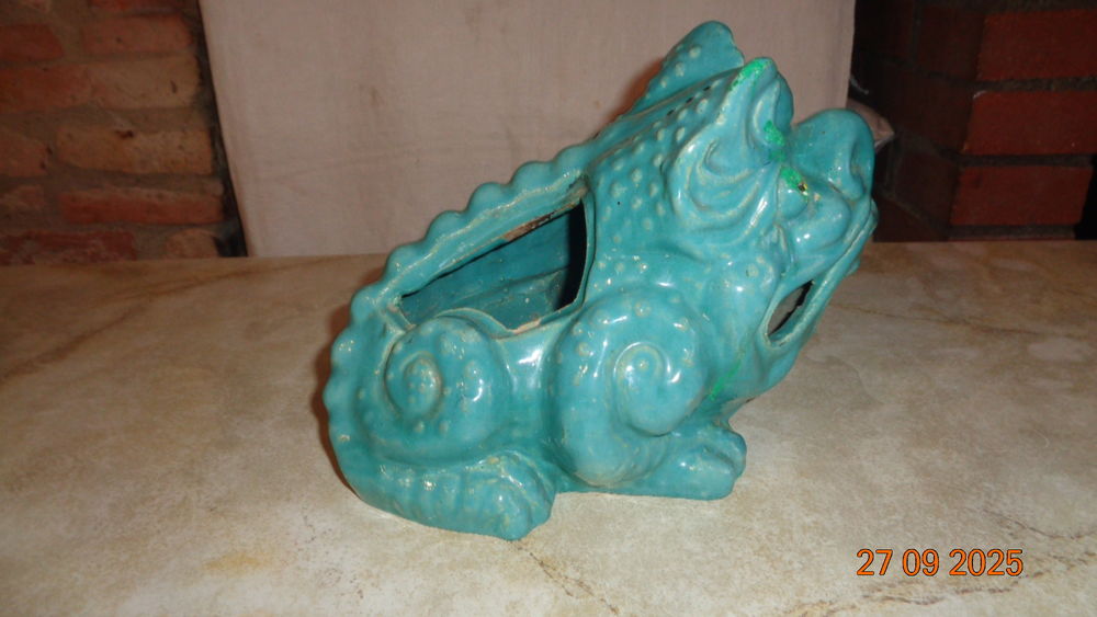 ANCIEN BRULE PARFUM  CHIEN DE FO, LION EN CERAMIQUE 95 L'Isle-Jourdain (32)