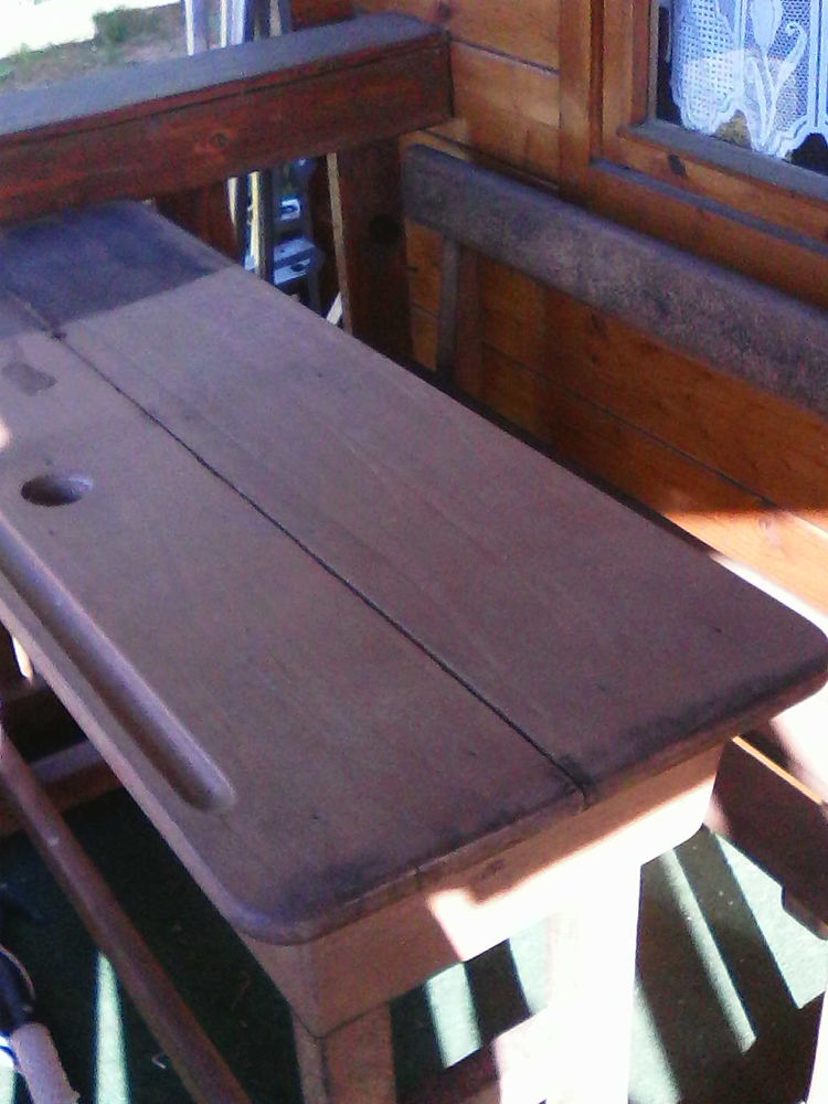 ancien bureau d'�cole 50 Gergy (71)