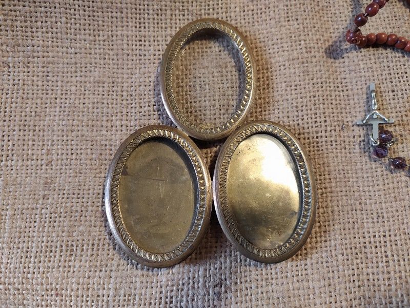 Ancien Cadre Photo Trois Portraits Laiton Style Louis XVI 25 Loches (37)