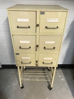 ANCIEN CLASSEUR METALLIQUE 110 Lorient (56)