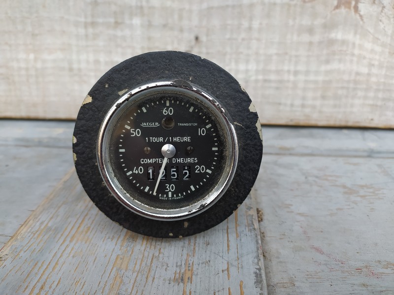 Ancien Compteur d'Heures Jaeger Automobile, Tracteur, Avion 59 Loches (37)