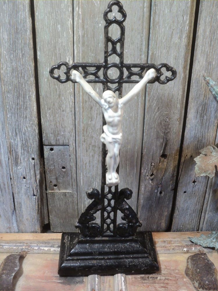 Ancien Crucifix d'Autel XIX�me en Fonte Christ en �mail Blan 90 Loches (37)
