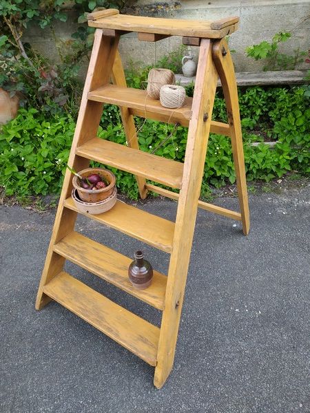 Ancien Escabeau Bois D�co Atelier Style Ferme 
70 Loches (37)