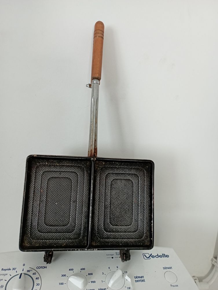 un ancien gaufrier inox 8 Gradignan (33)