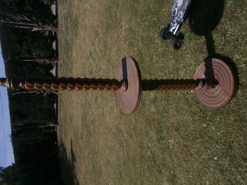 Ancien lampadaire en bois 30 Leval (59)