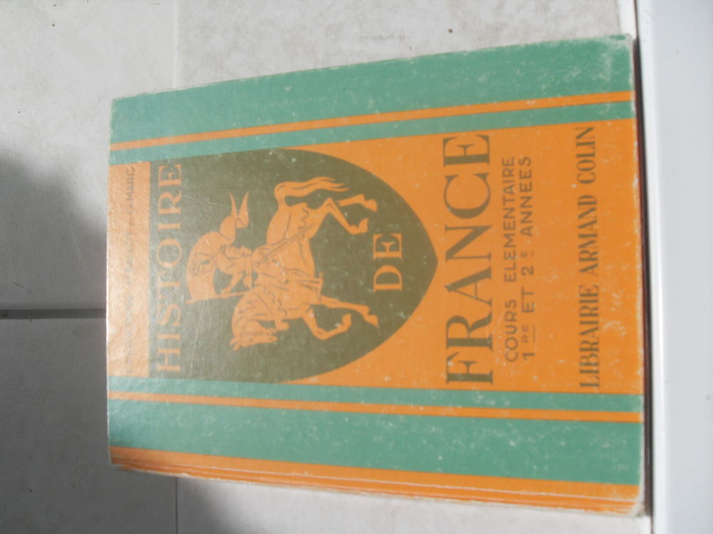 Ancien livre  Histoire de France  15 Saint-Germain-au-Mont-d'Or (69)