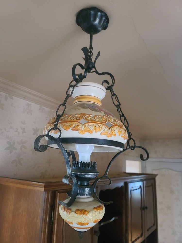 Ancien lustre en c�ramique 20 Genay (69)