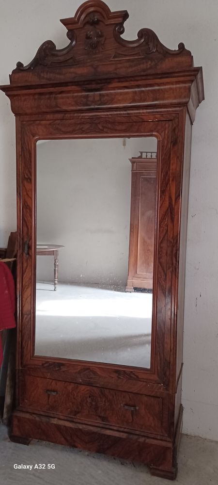 Ancien meuble en bois massif 130 Saint-Mamert-du-Gard (30)