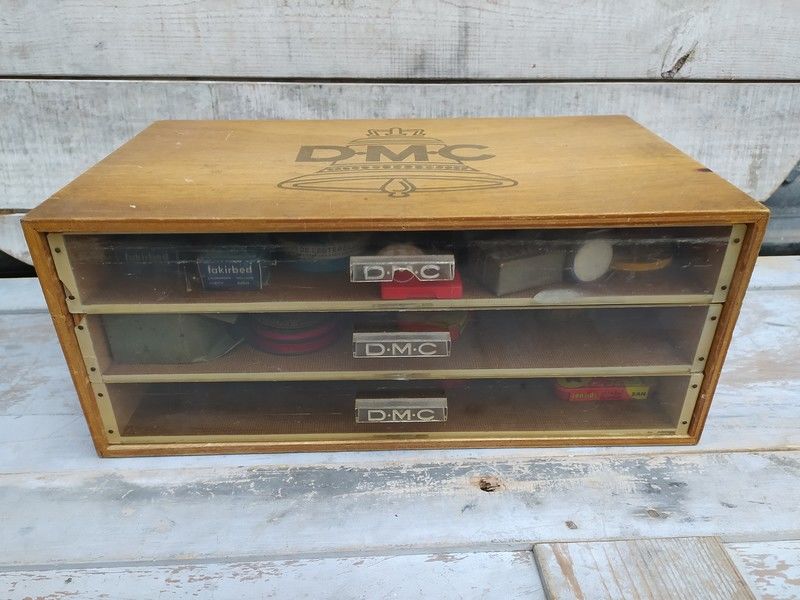 Ancien Meuble Tiroirs Mercerie DMC Couture Broderie Vintage 65 Loches (37)