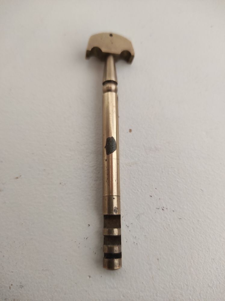 Ancien outil diamant de vitrier 10 Le Passage (47)