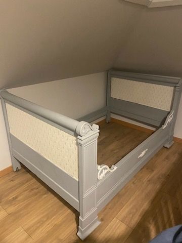 lit ancien peint . 0 Bers�e (59)