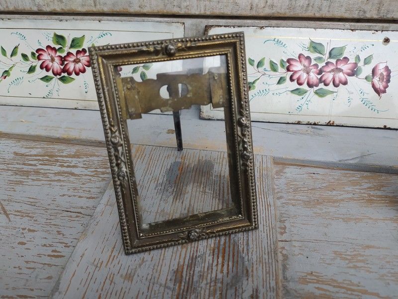 Ancien Petit Cadre Photo Rectangulaire M�tal D�cor de Roses 28 Loches (37)