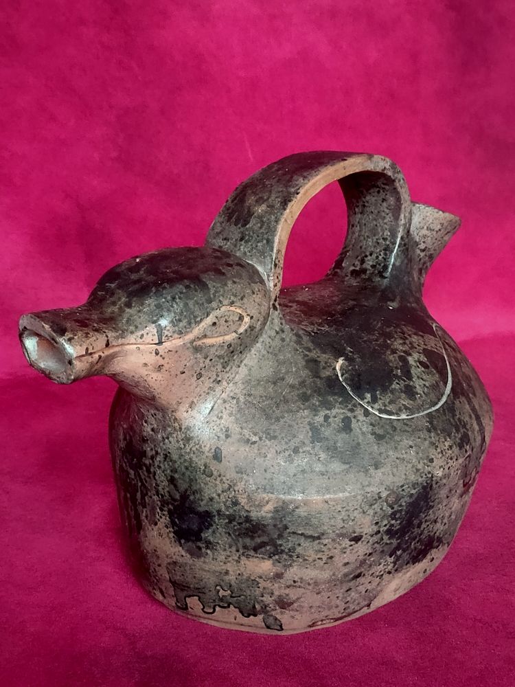 Ancien pichet en gr�s en forme de caneton 40 Avermes (03)