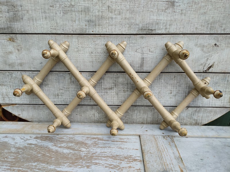 Ancien Porte Manteau Pliant Mural Style Bambou 1900. 80 Loches (37)