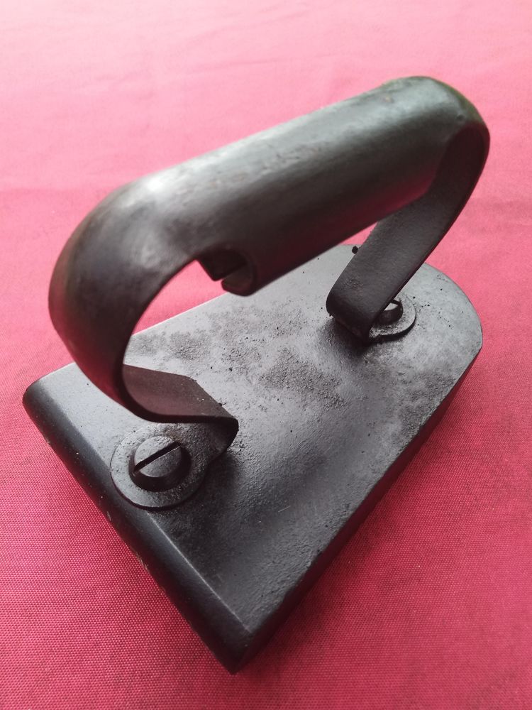 Ancien fer � repasser longueur 14 cm (50) 5 Avermes (03)