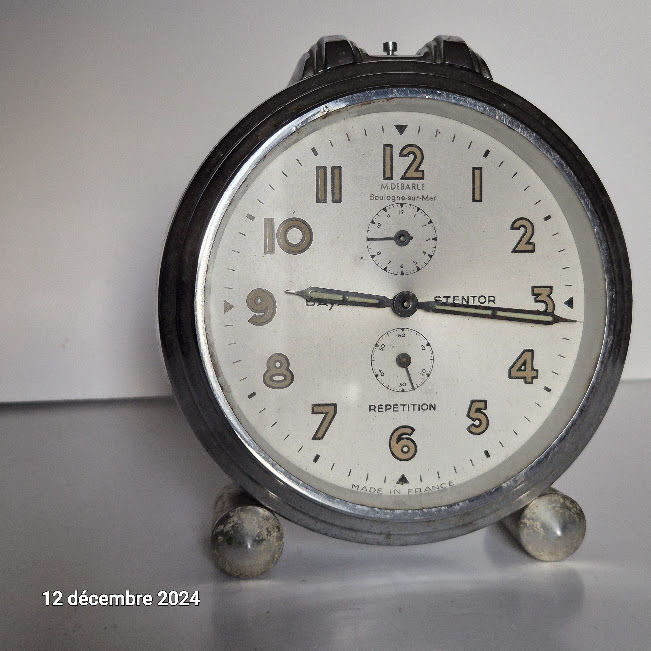 Ancien r�veil m�canique Bayard Stentor r�p�tition en m�tal c 10 Saumur (49)