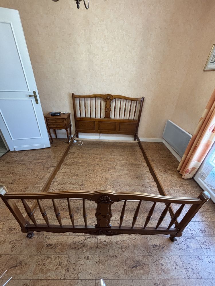 Lit ancien style Louis XV + table de chevet assortie ? Bois 180 Bonchamp-l�s-Laval (53)